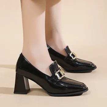 Женская обувь с металлической квадратной пряжкой, туфли-лодочки на массивном каблуке, квадратный каблук, круглый носок, белые кожаные туфли на каблуке, элегантная женская обувь, ботинки
