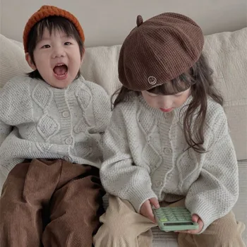 Осенняя детская одежда 2023 года, однотонный вязаный кардиган для мальчиков, модные свитера для девочек, твист-свитера