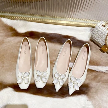 Женская летняя обувь, белые женские туфли с острым носком, 2023, жемчужные туфли на плоской подошве, удобные и элегантные, в корейском стиле, Оптом E