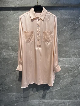 Розовая шелковая рубашка средневековой серии с вырезом на лацкане и пуговицей love crystal очень изящна714